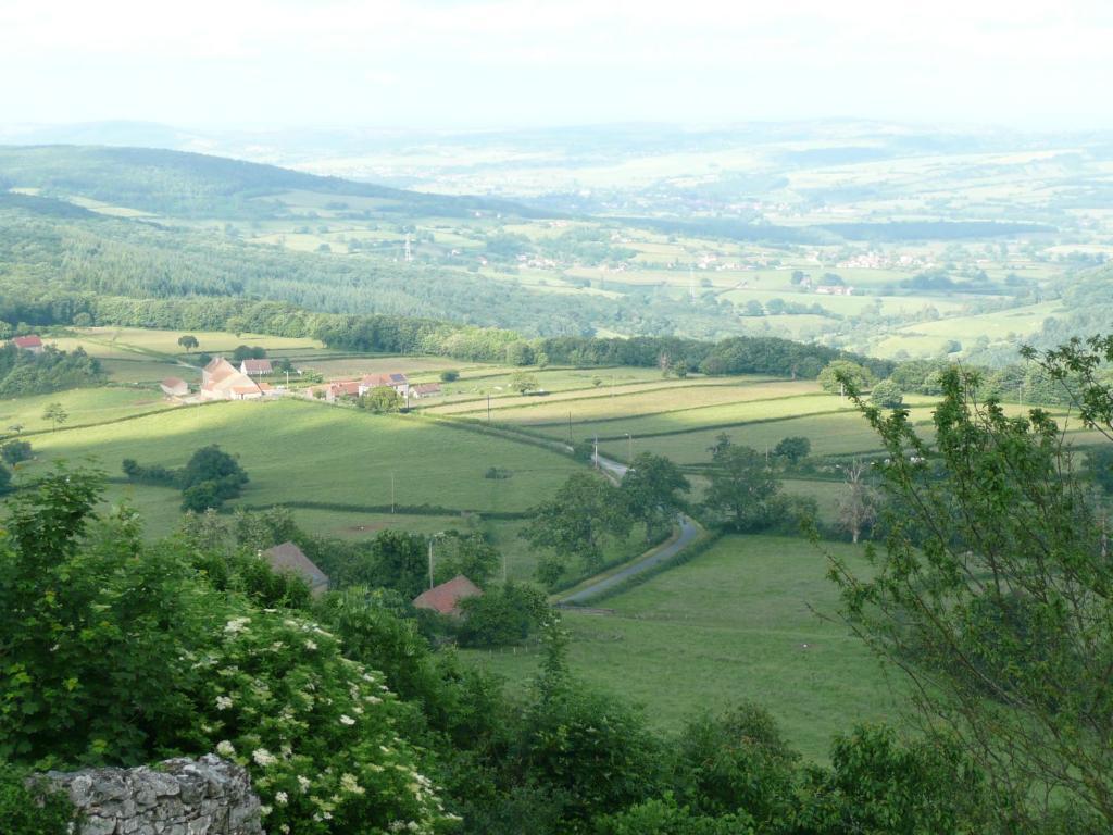 Le Trot'In Chair Bed & Breakfast Martigny-le-Comte Exterior photo